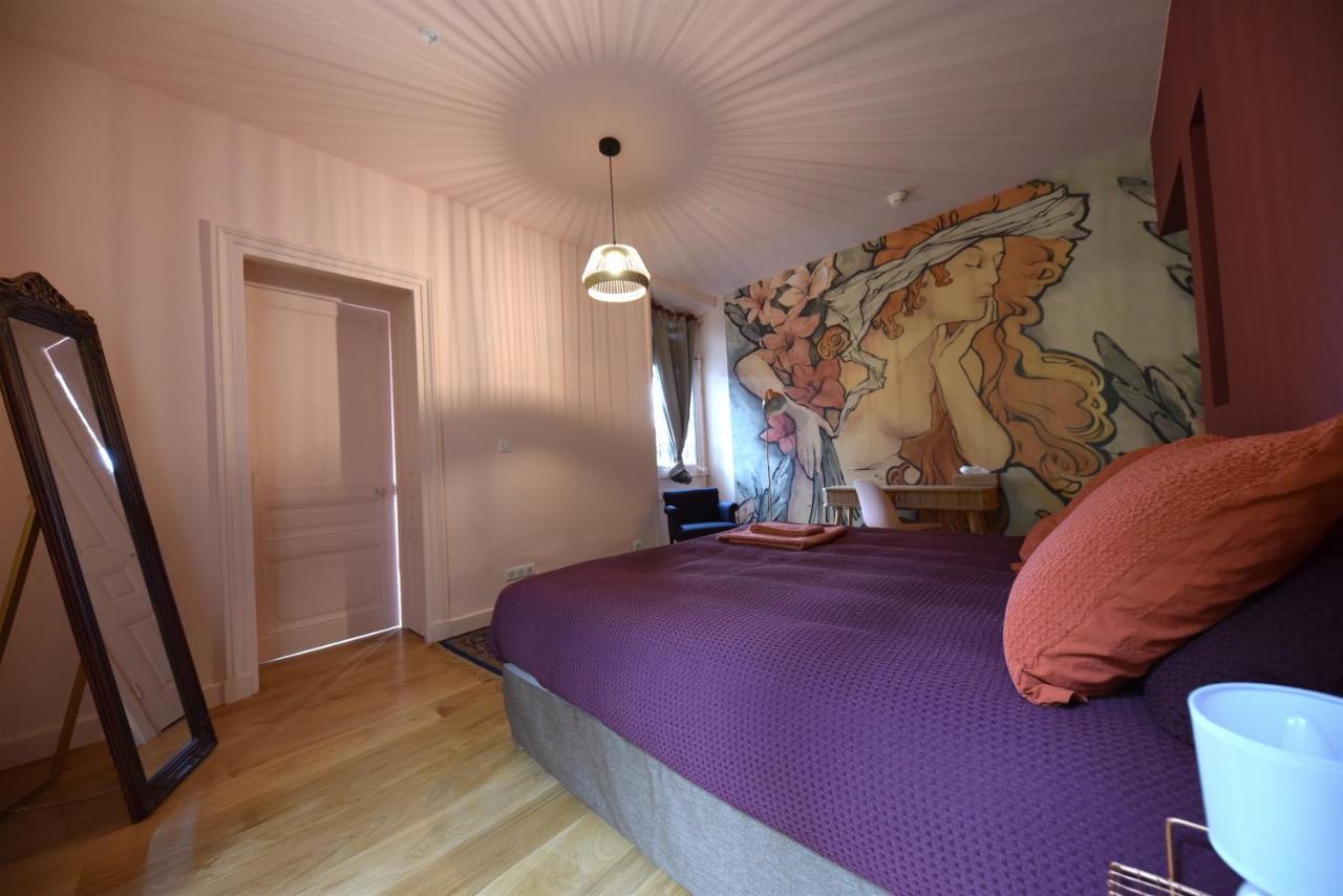 Le Domaine De Dony Villa Balbins Exteriör bild